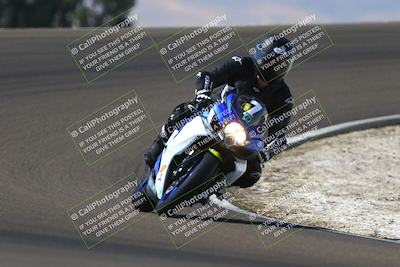 media/Sep-21-2025-TrackDaz (Sun) [[277c75b276]]/C Group/1240pm (Turn 2)/